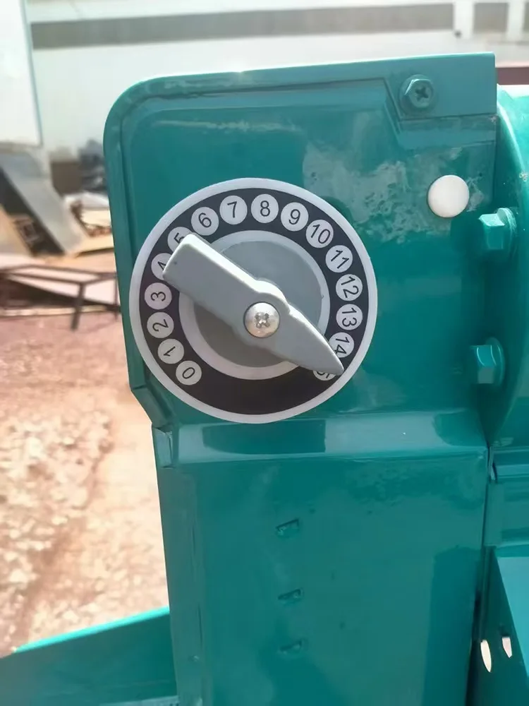 6N40C Dry Coffee Bean Huller Machine 300kg/h 2.2KW Coffee Bean Shell Peeling Dehuller For Small Coffee Farm Workshop Processing