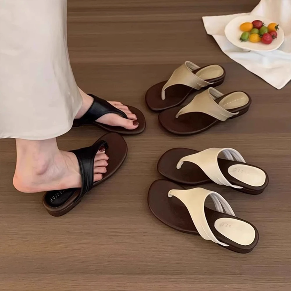 

2025 Summer New Slippers Casual Flip Flops Square Low Chunky Block Thongs Slippers Sandal Shoes for Beach Oceanside Holiday