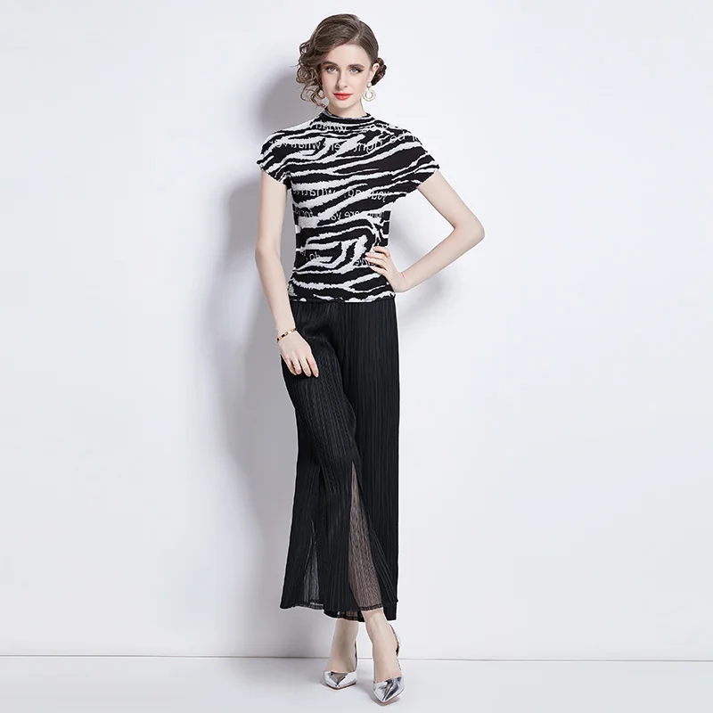 2024 Miyake High-end T-shirt Temperament Versatile Zebra Pattern Color Matching Short-sleeved Simple Versatile Thin Flared Pants