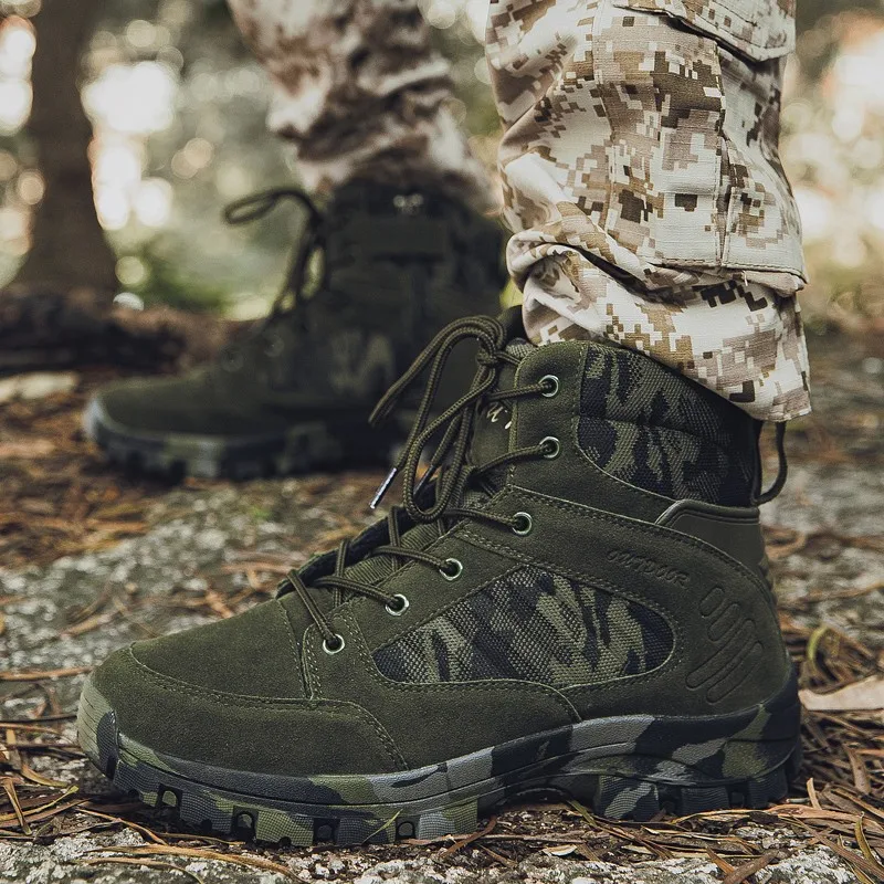 

2025 Men Boots Tactical Military Combat Boots Men Ankle Boots Outdoor Hiking Shoes Light Non-slip Desert Botas Working Shoes