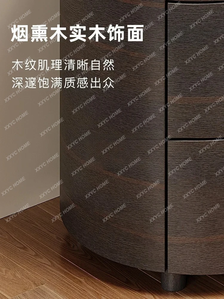 Mesa de cabeceira minimalista italiana