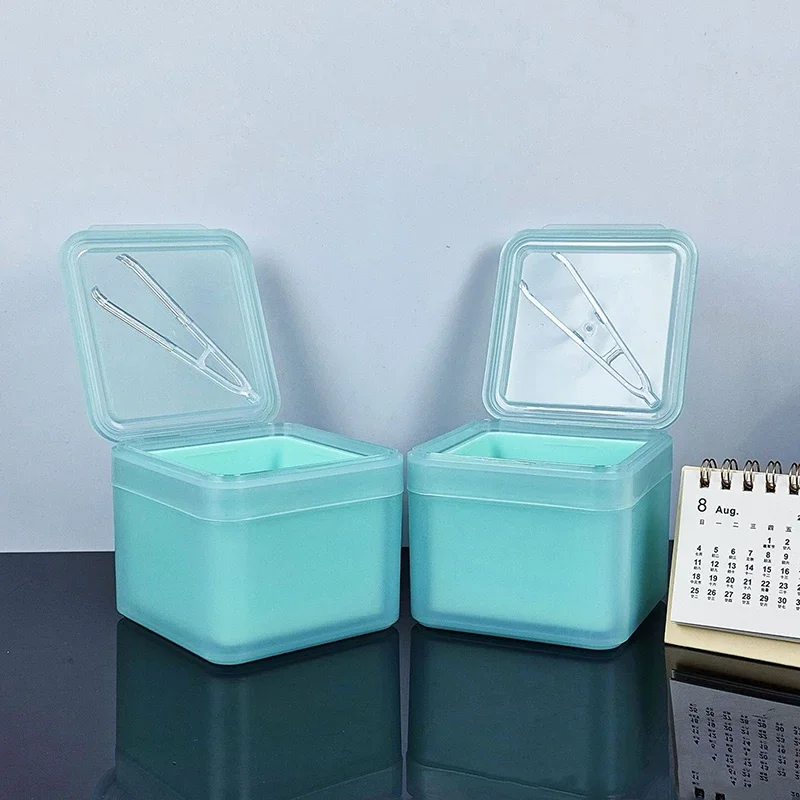 Dwuwarstwowe pudełko na bawełniane płatki do demakijażu z pęsetą i szerokimi ustami Organizer na płatki kosmetyczne Etui na narzędzia do zdobienia paznokci