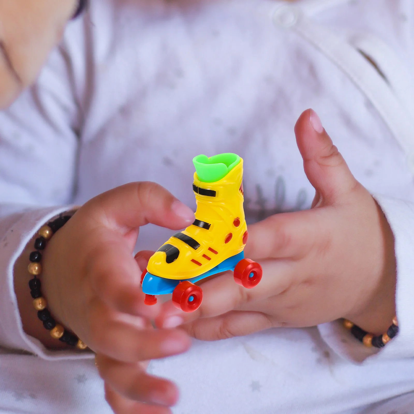 Finger Roller Skate Colorful Mini Simulation Skates Stress Relief Desk Game Fun Educational Finger Sports For Kids Adults