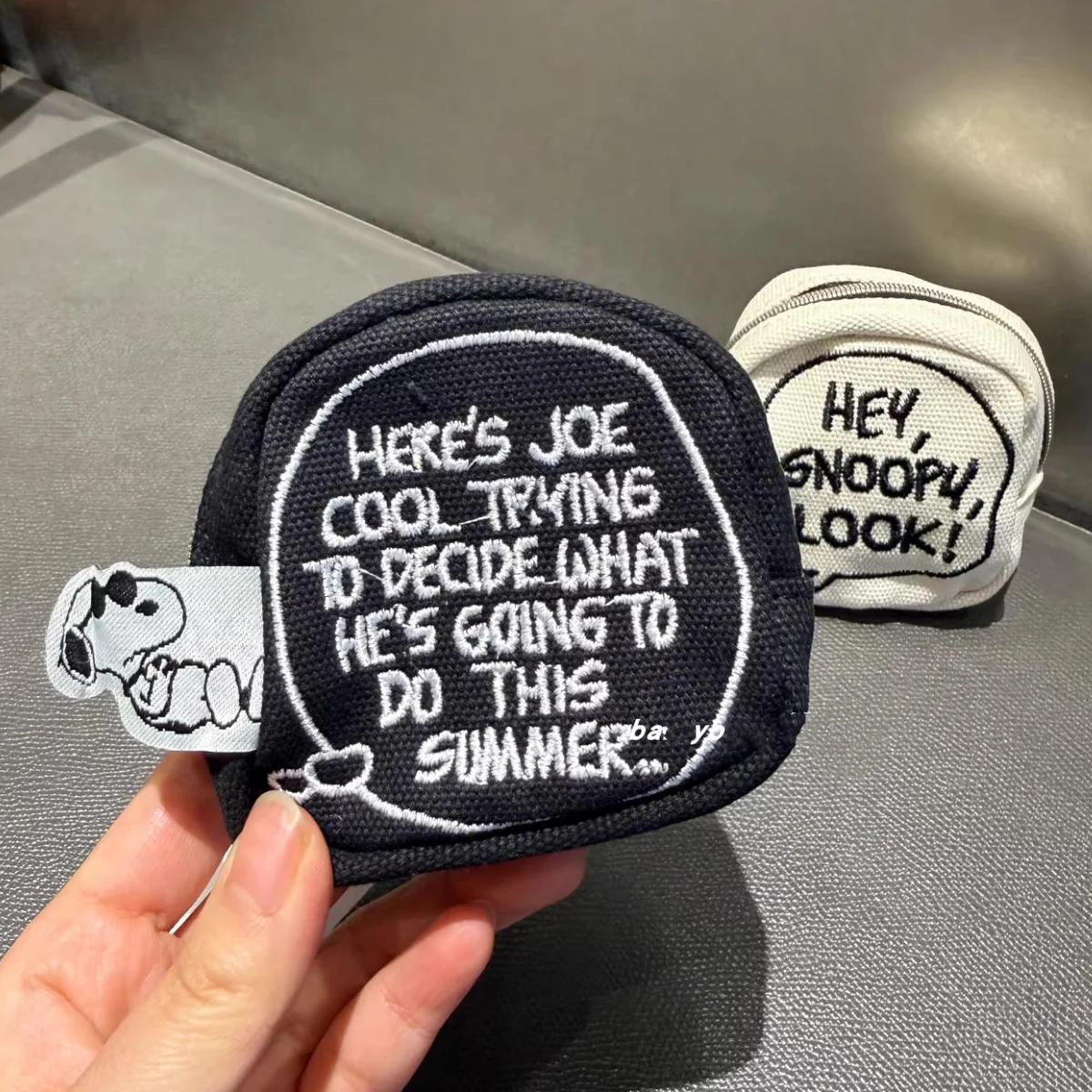 

Периферийные устройства Snoopy, милая собака, мультяшный вышитый холст, кошелек для монет, губная помада, брелок для наушников, сумка для хранения, косметичка для монет