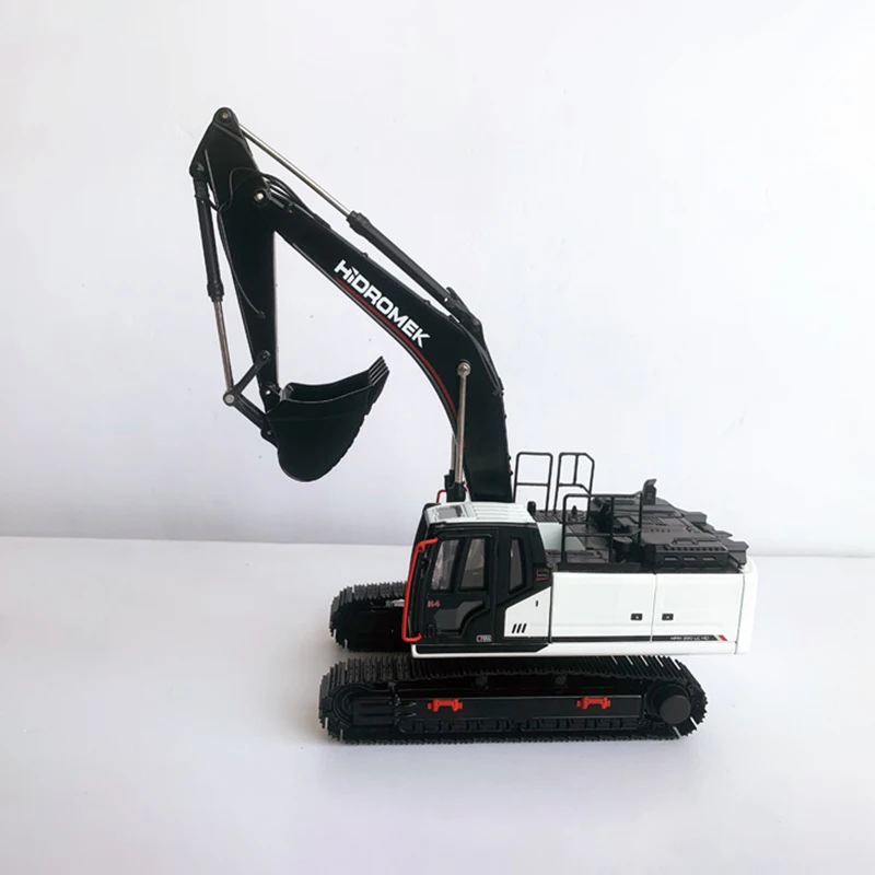 Diecast 1:40 Scale HMK390LC Excavator Alloy Engineering Vehicle Model Collection Souvenir Display Ornaments Vehicle Boy Gift