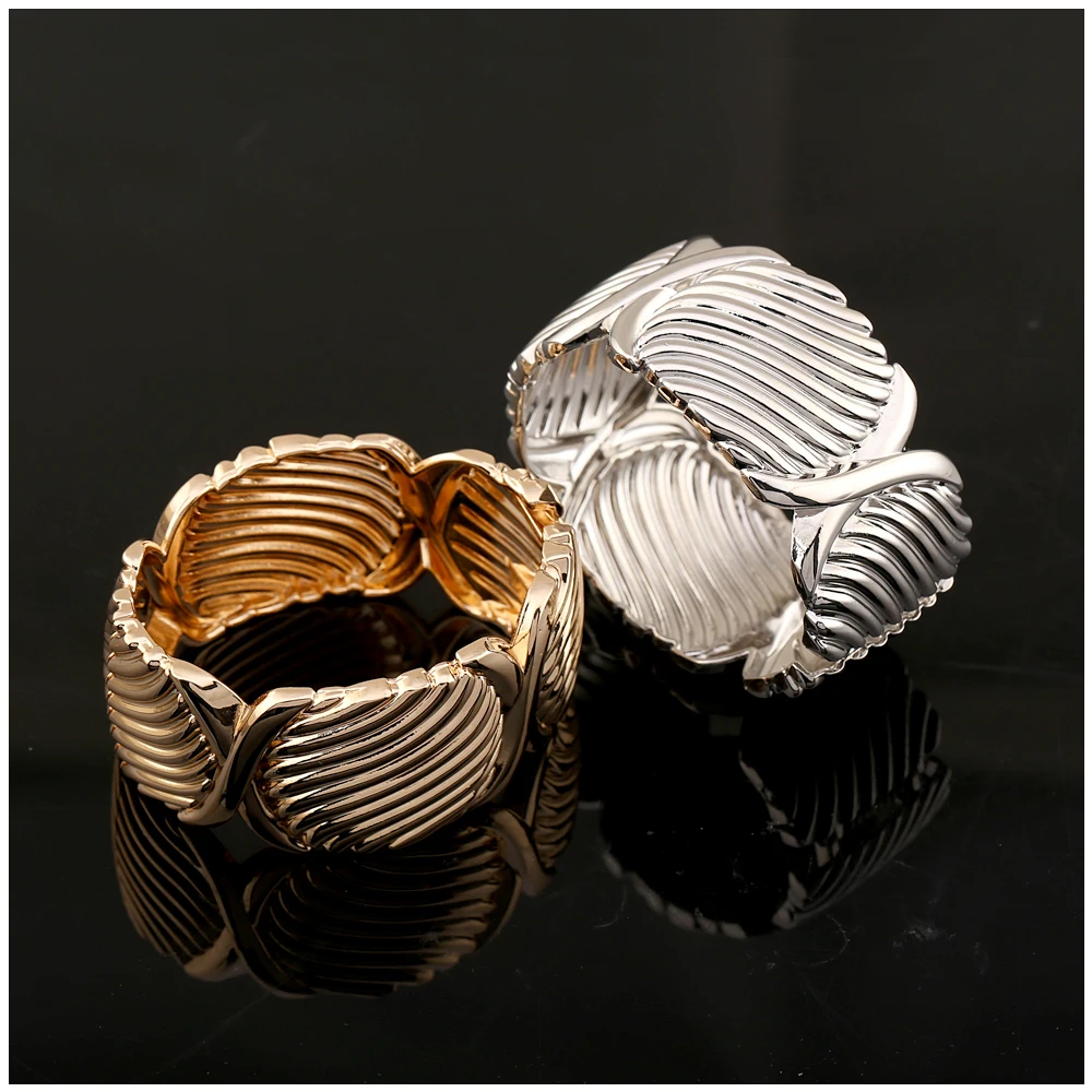 Wave X Shape Minimal Bangle Unisex Geometric Silver Punk Style Bracelet Women Fashion Chic Modern Unique Design Accessory Trend