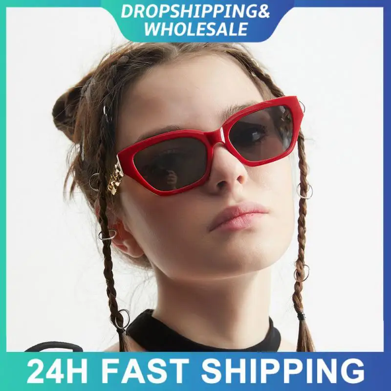 Brand Designer Sun Glasses Uv Streetwear Accessories 2023 Summer Shades Small Metal Chain Gafas Sol Mujer Elegant