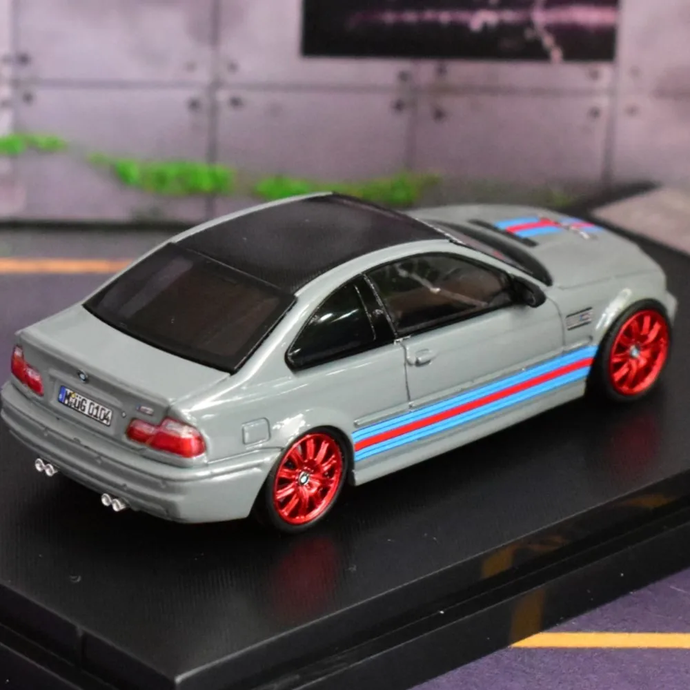 

SH SW 1:64 Коллекционная литая под давлением модель автомобиля E46 M3