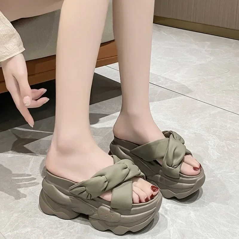 2024 Heel Slipper Woman Thick Sole Open Toe Shoes Summer Women\'s Platform Plain Elevator Slipper Gothic Style Slides