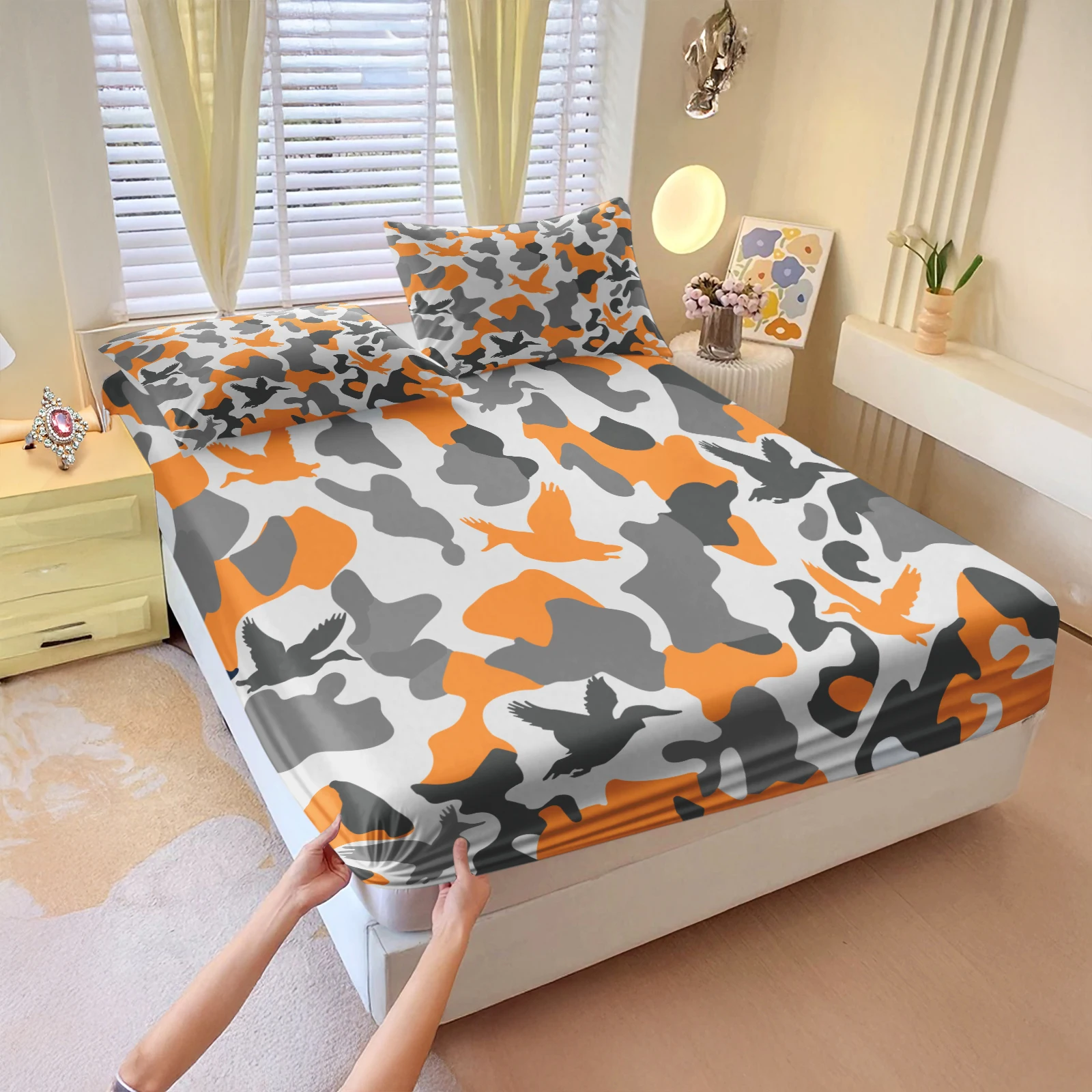 Retro Orange Grey Duck Camo Elastic Fitted Bed Sheet 360 Degree Snug‑Fit Mattress Cover Polyester Bedding Set For Apartment Dorm
