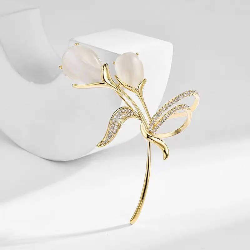 

Tulip high-end exquisite brooch, fashionable and elegant rhinestone corsage, women's overcoat, suit and accessory