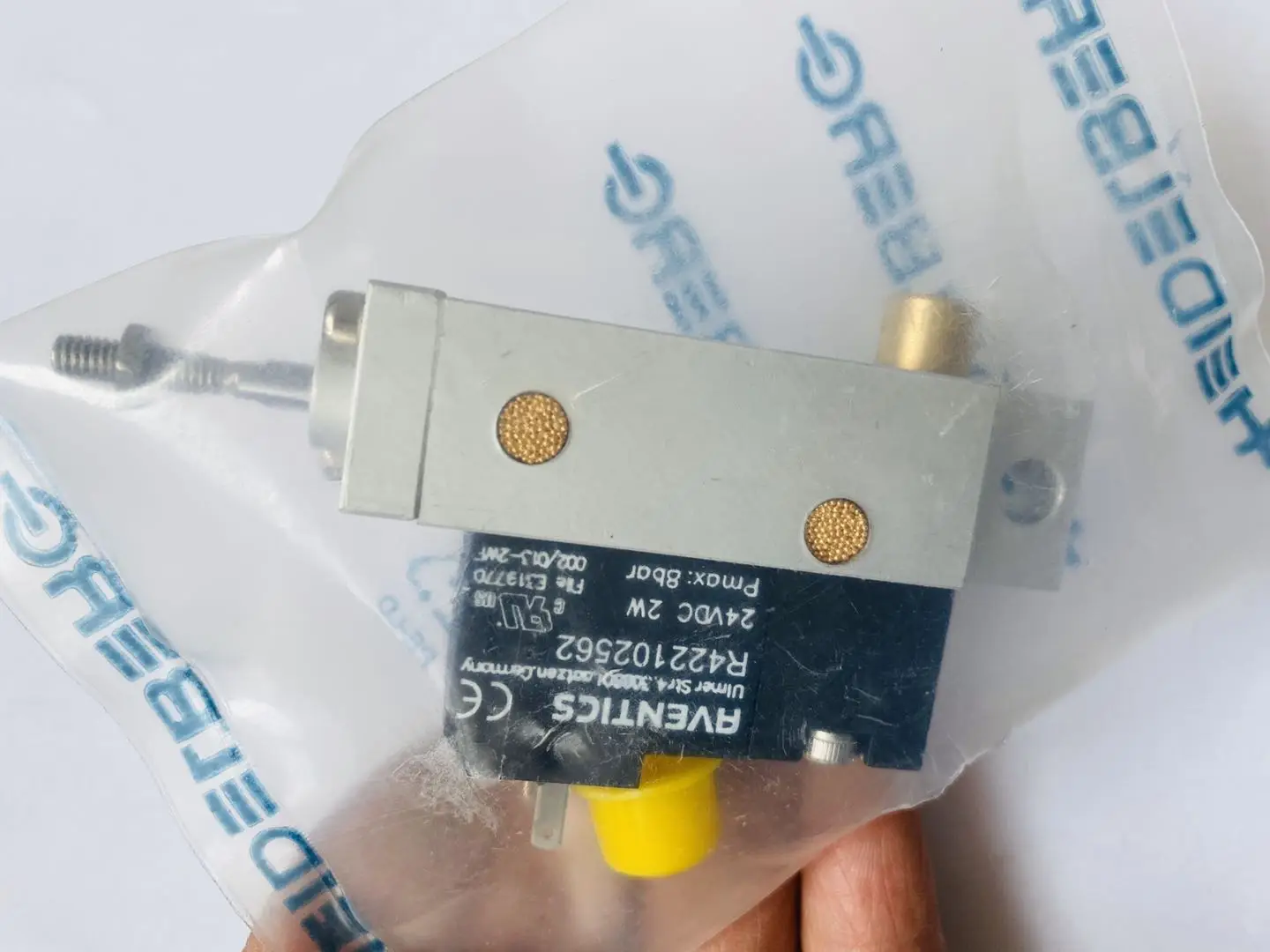 

High Quality Solenoid Valve 61.184.1151 For SM102 CD102 heidelberg Printing Machine Spare Parts