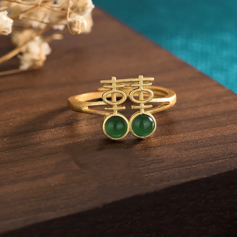 クラシックな芸術的な日曜大工の女性のためのレトロなイベントテキストの単語お祝いのジュエリー