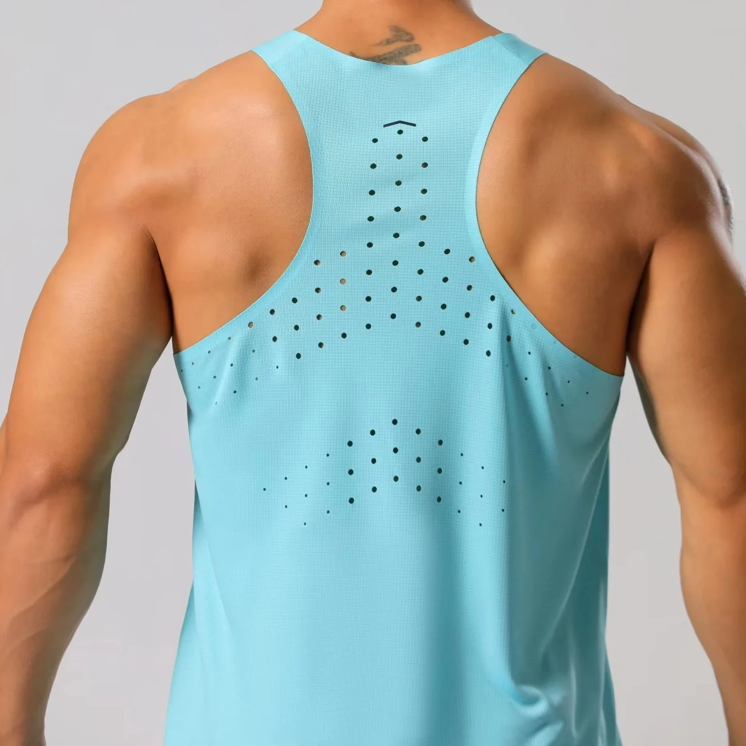 Thumbnail 4 - #22 Best Athletic Training Tops to Buy In 2026