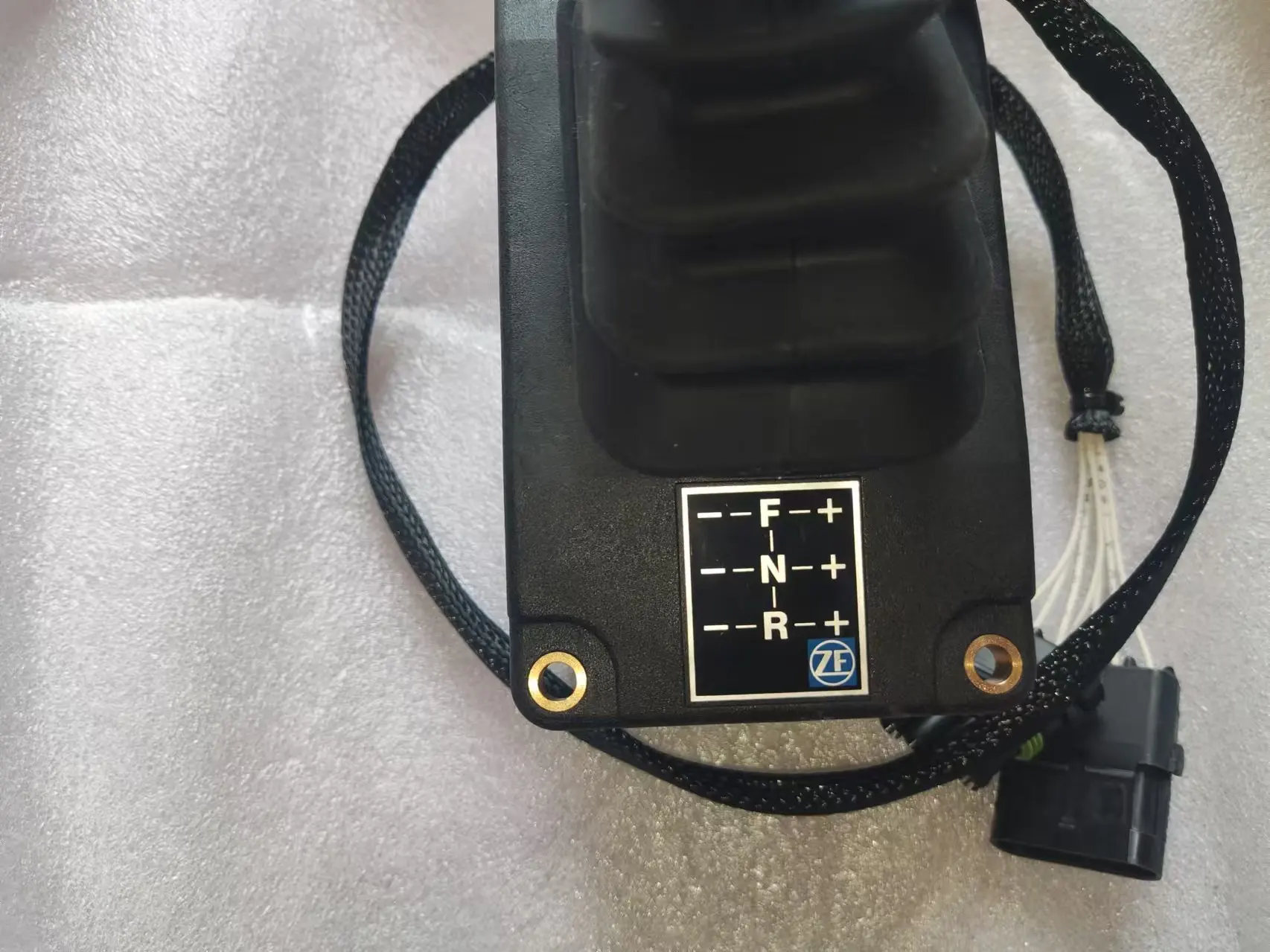 Original Hot Selling Gear Selector 6006035005 Engineering Machinery Parts Suitable for Grader