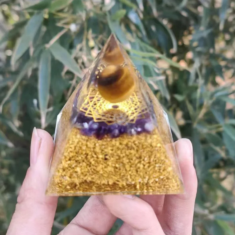 Pyramid Crystal Gravel Epoxy Resin Home Desktop Handmade Ornaments Gift Auspicious Feng Shui