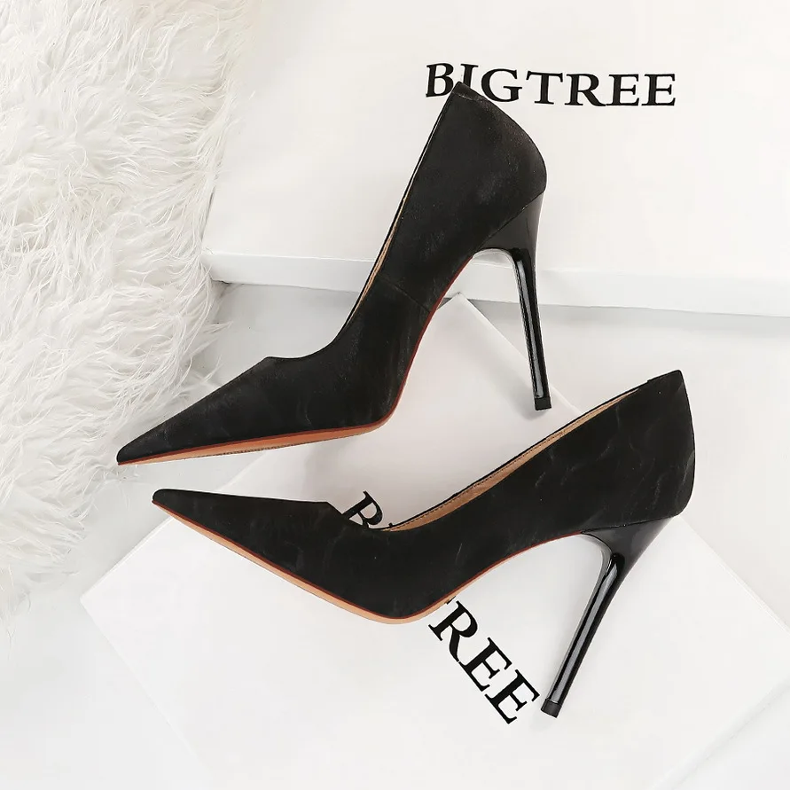 Retro Spring Autumn Women Pumps Pointed Stiletto High Heels Nightclub Shoes 2024 New Grace Simplicity European American 3169-2