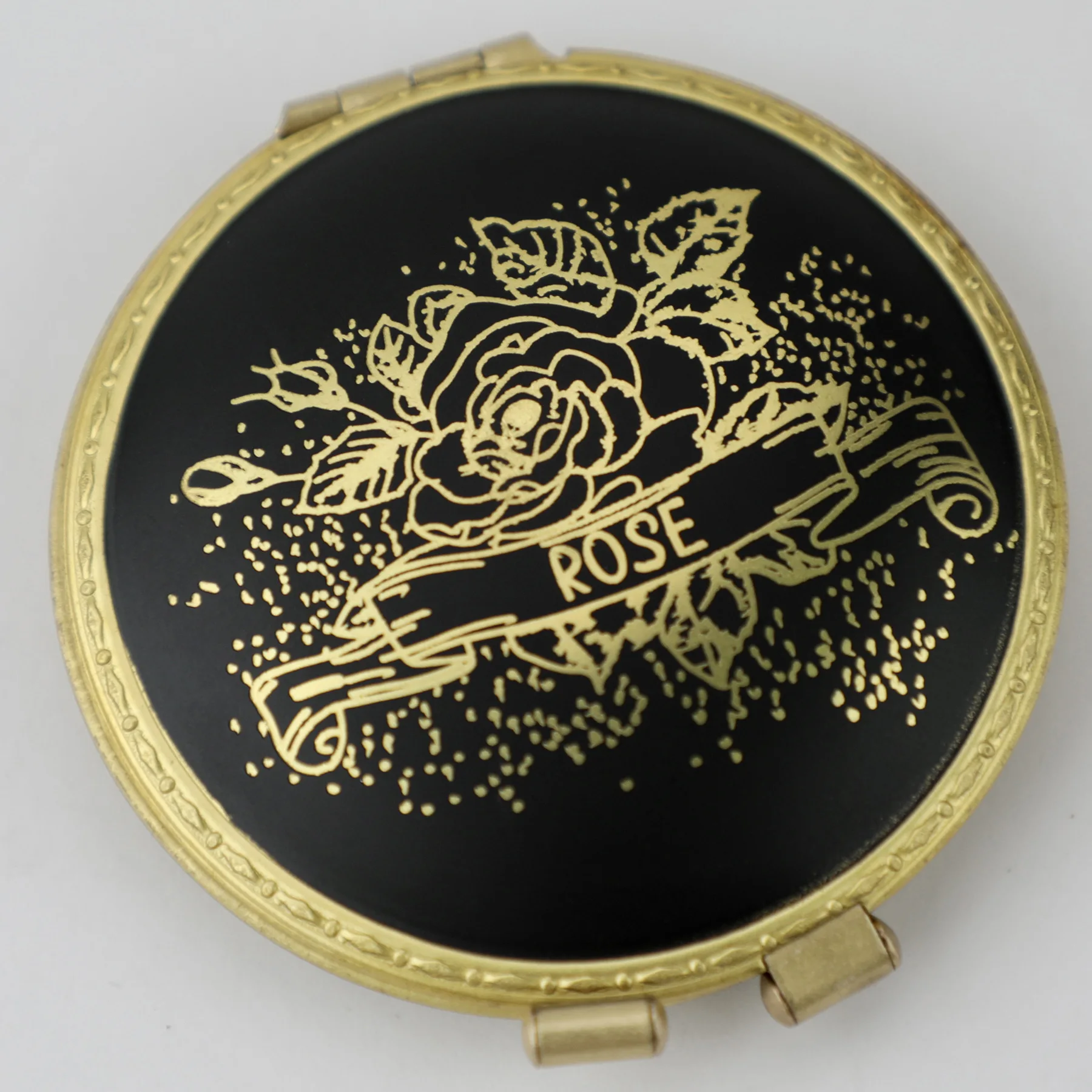 

Ladies' Powder Box Antique Mechanical Lighter Handmade Brass Retro Design High-quality EDC Smoking Gift