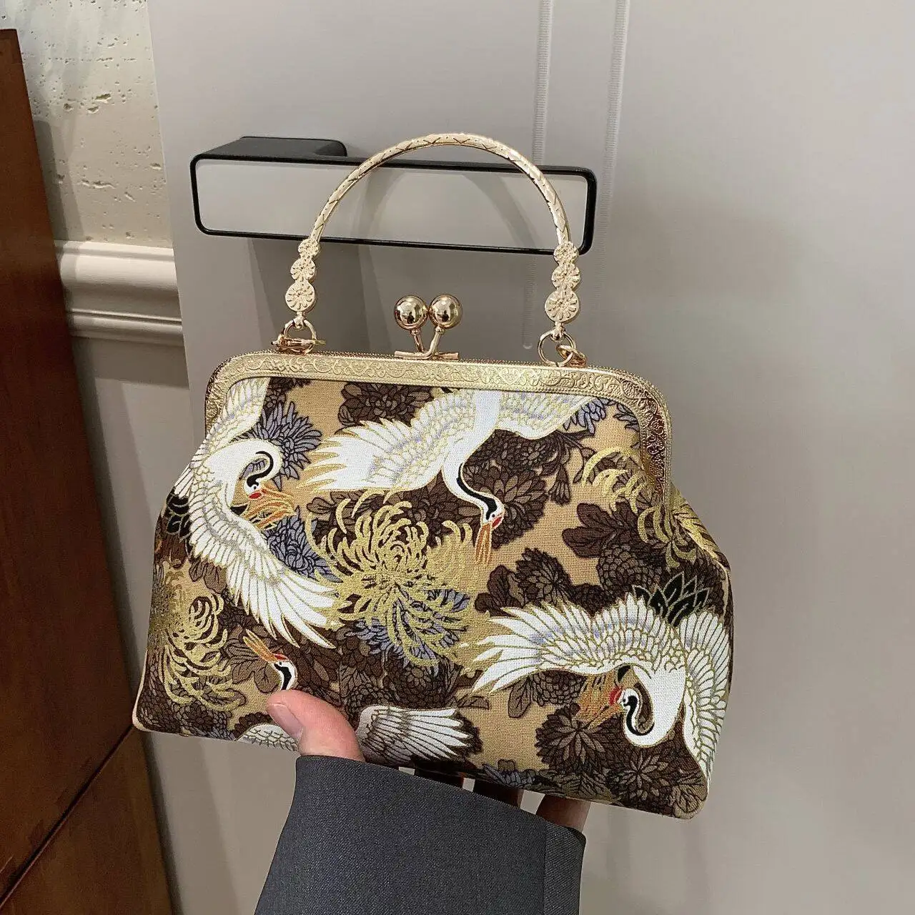 Nowe Torebki z Łańcuszkiem, Chwostem, Muszelką i Zamkiem, Eleganckie Torebki z Kwiatami, Prezent dla Mamy, Vintage Torebki Damskie, Torby na Zakupy, Damskie Torebki — zdjęcie 6