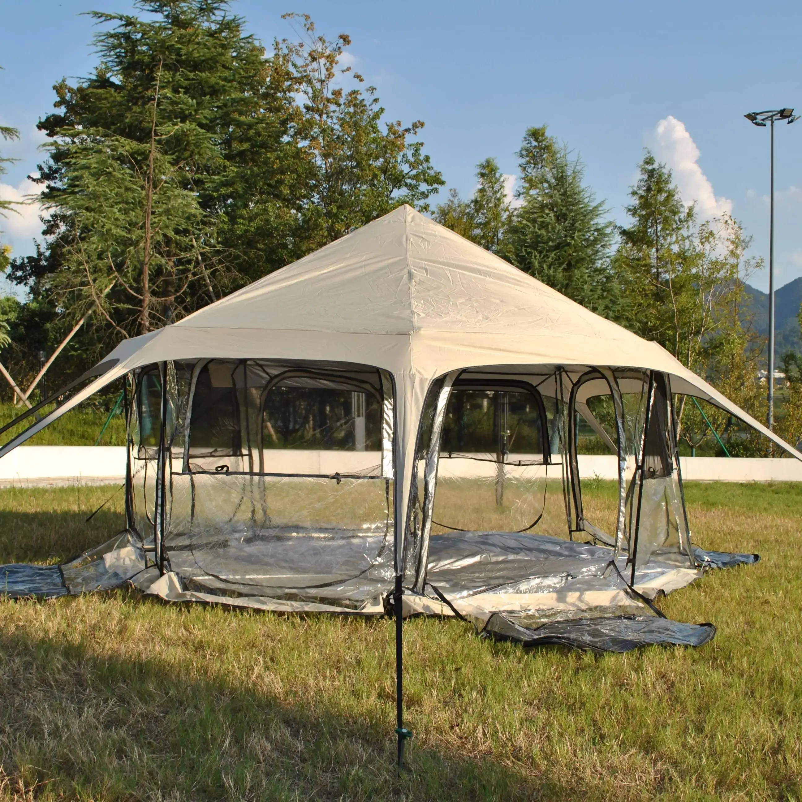 

Bubble Yurt Style, Manual Assembly PVC Tent, Large Space Luxury Tent, 4 Window,Four Doors Design, Mesh Ventilated Windows,