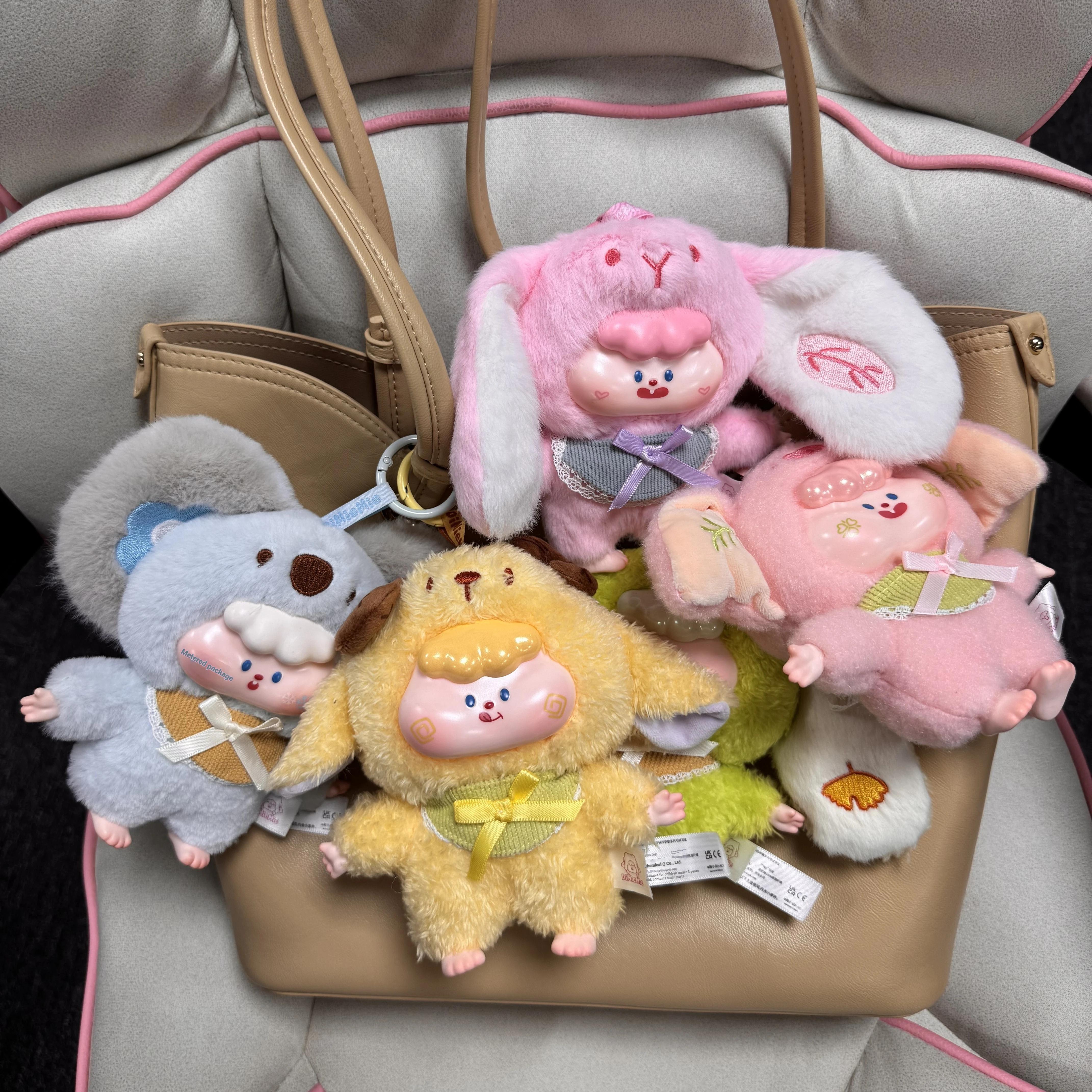 

Оригинальная аниме-фигурка Dimiemie Amazing Seasons, плюшевая глухая коробка, милый коллекционный съемный кулон, модные подарки для детей