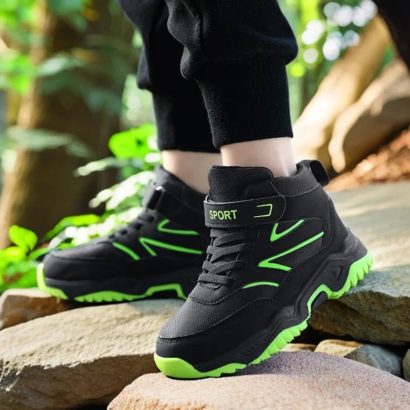 أحذية المشي لمسافات طويلة للأطفال الخريف تنفس الأزياء تنوعا المضادة للانزلاق الصبي أحذية رياضية في الهواء الطلق خفيفة الوزن المراهقين المشي الأحذية