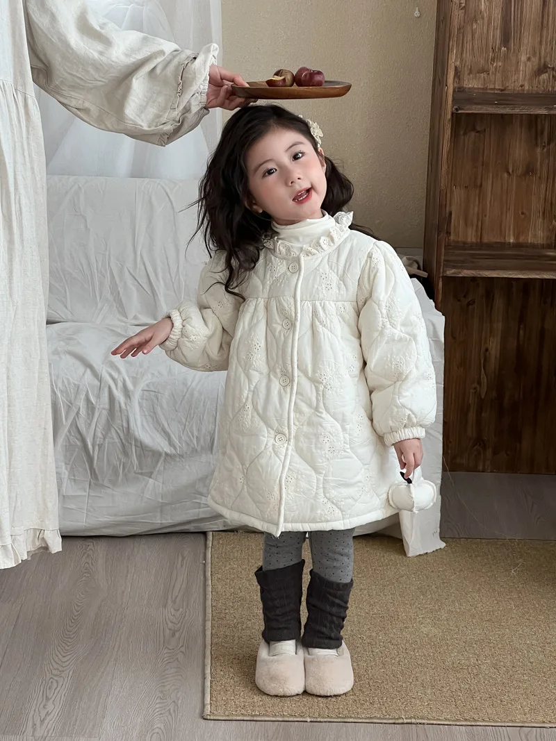 2024 Winter New Girls Padded Jacket Cute Lace Collar Embroidery Baby Girl Padded Coat Children Plus Velvet Thick Warm Outerwear