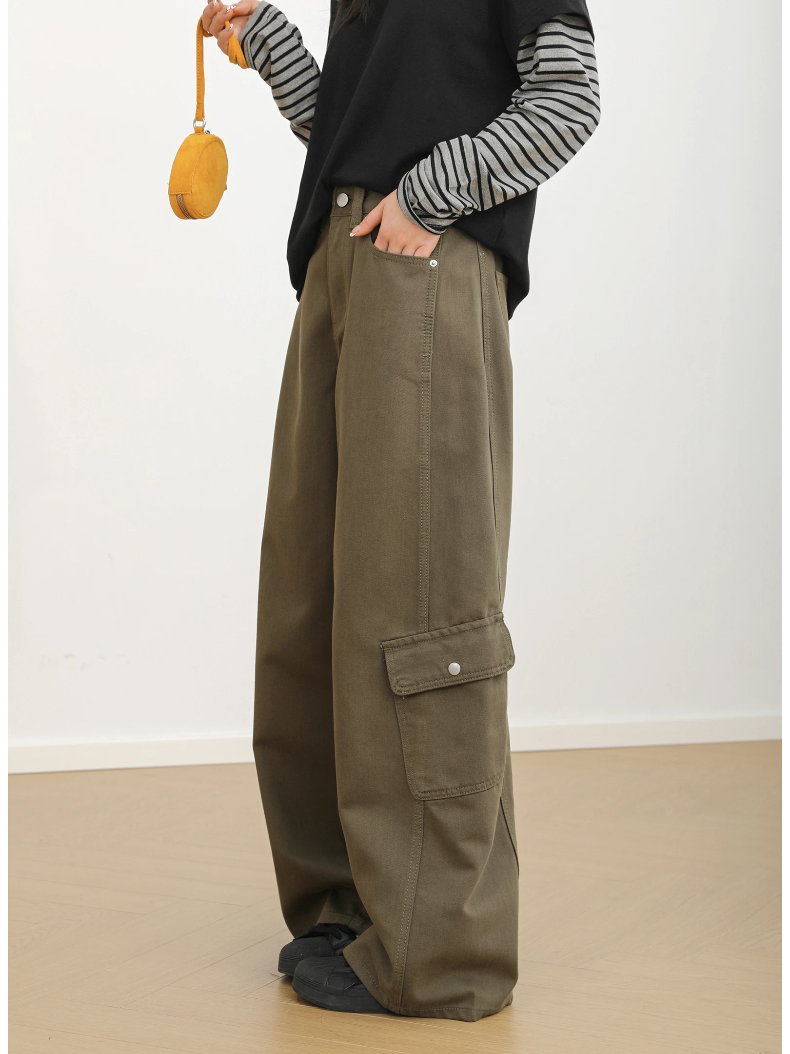 

Sanmu Social Spring 2026 American Retro Wide Leg Work Pants High Waist Diagonal Pocket Cover Straight Casual Women's Jeans