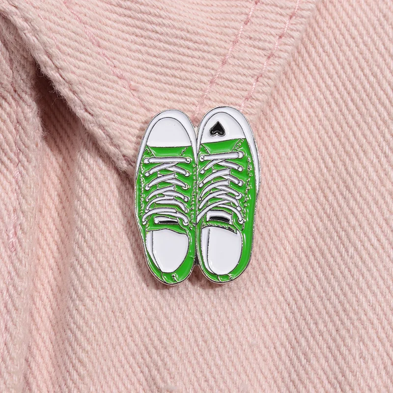 Cartoon Leinwand Schuhe Cowboy Boot Emaille Pin High Top Sneaker Brosche Revers Rucksack Abzeichen Schmuck Geschenke Zubehör Für Freunde