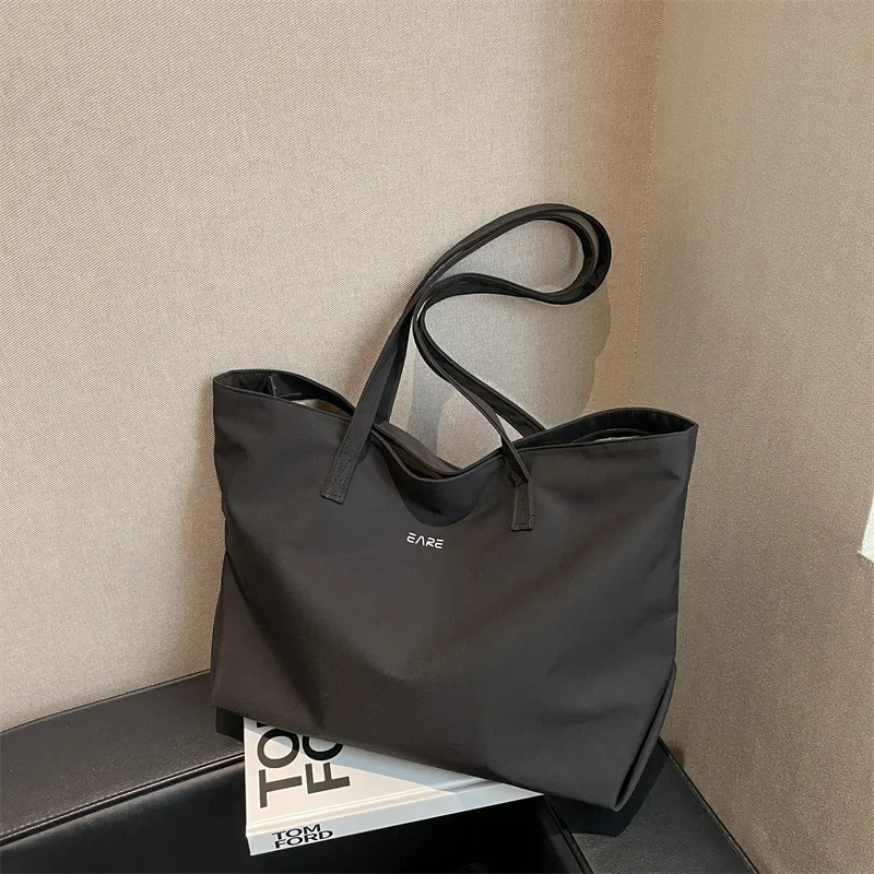 Borsa tote da donna di grande capacità Borsa monospalla impermeabile estiva Pendolarismo al lavoro Shopping Borsa a mano casual grande portatile