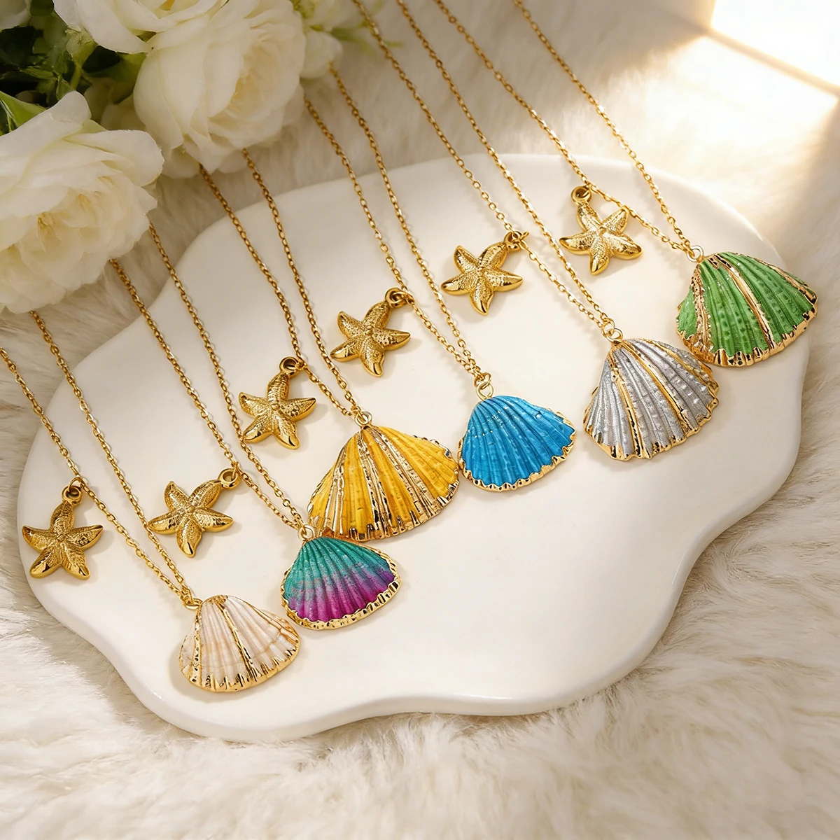 Summer Beach Style Colorful Shell Starfish Pendant Necklaces Gold Color Chain Fashion Vacation Party Daily Jewelry for Women