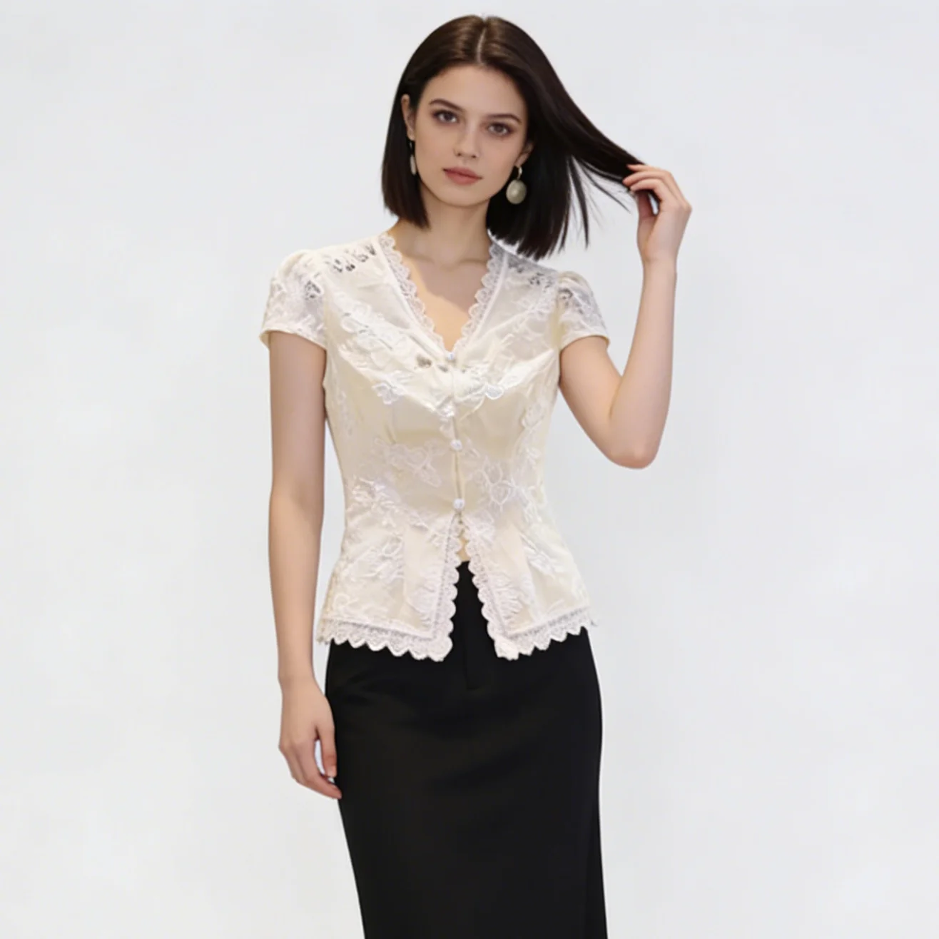 

Женский топ CiCi с V-образным вырезом, короткими рукавами-фонариками, цветочной кружевной аппликацией, декорированный бусинами, на пуговицах, приталенный силуэт, повседневный стиль