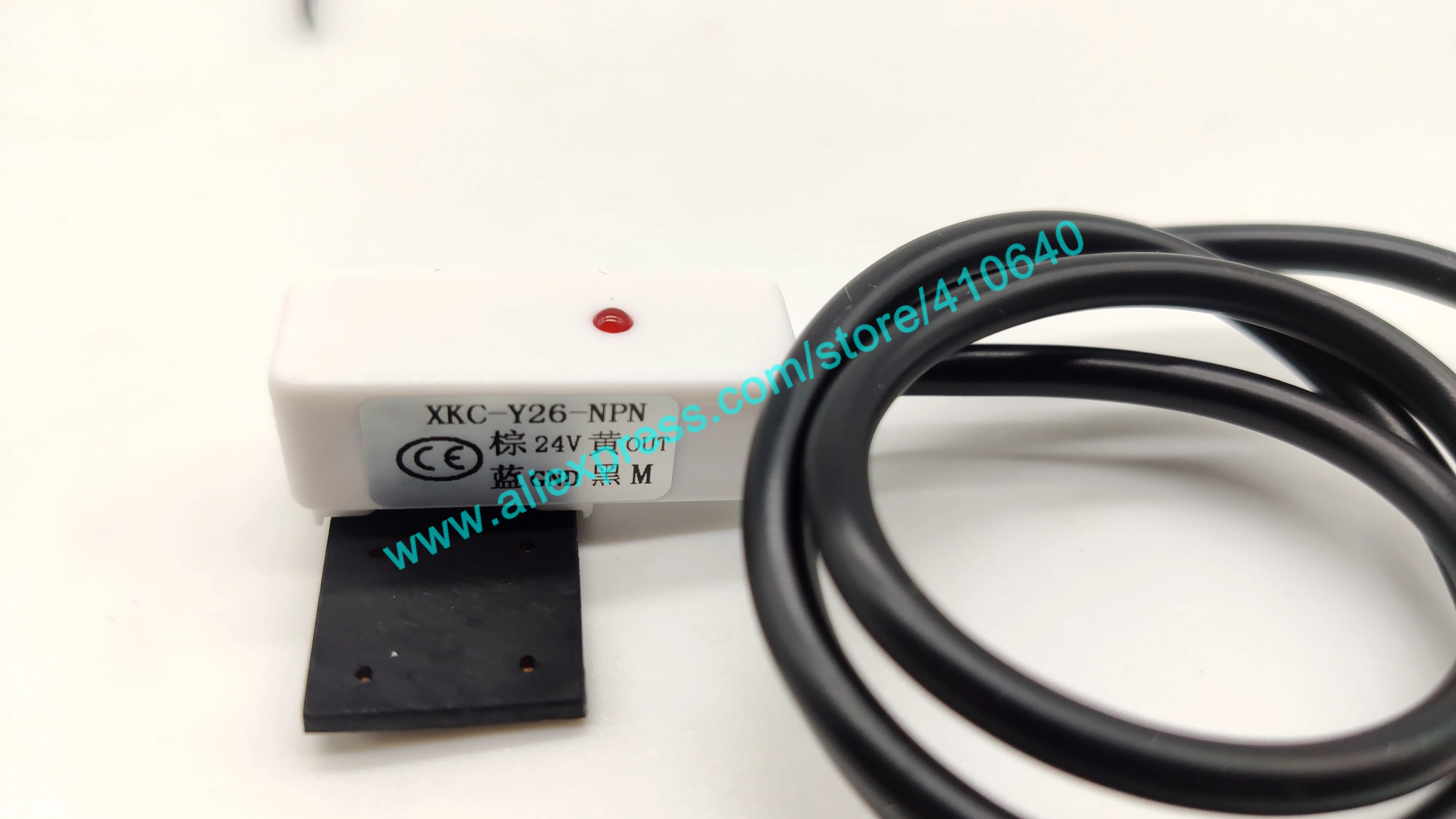 DC 24V XKC-Y26-NPN sensore di livello del liquido senza contatto sensore di livello dell'acqua sonda di rilevamento del livello del liquido appiccicoso esterno Drop Shopping