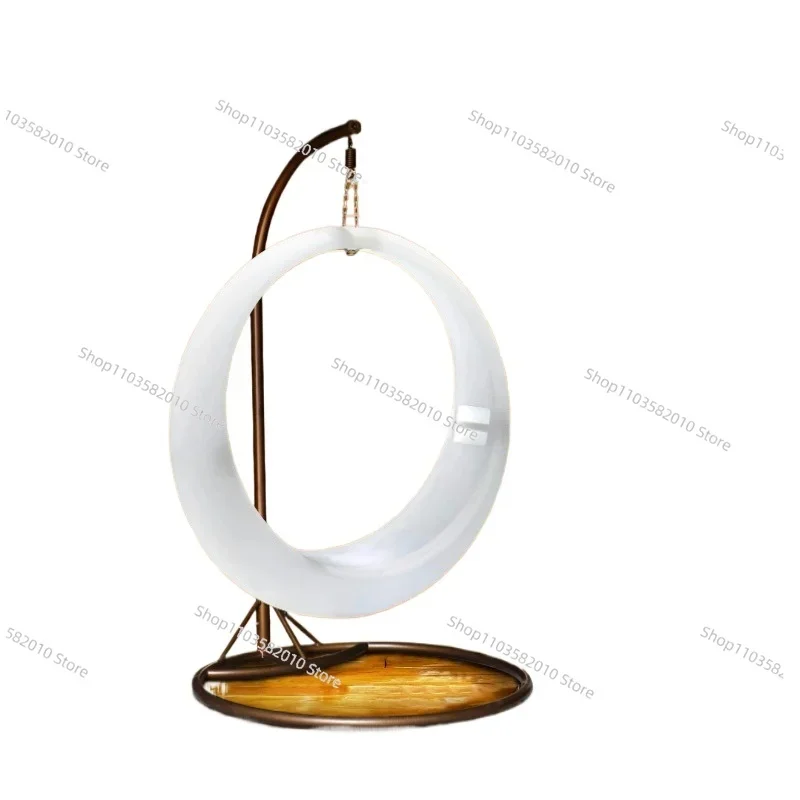 Suitable for swinging, illuminated courtyard swings bring atmosphere to gatherings and outdoor barbecues