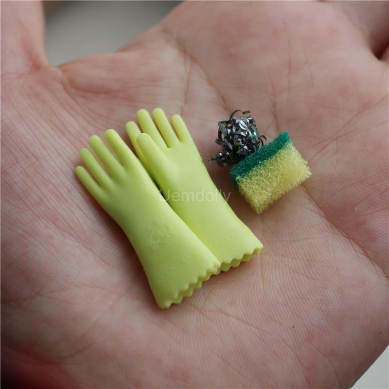 Par De Guantes En Miniatura Para Casa De Muñecas – Accesorios De Cocina De Plástico, Tamaño 3.5 Cm, Color Rosa, Ideales Para Decorar Escenas Y Regalar