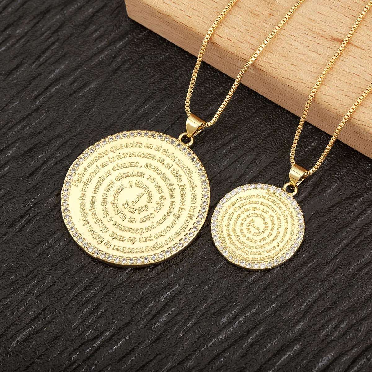 New Creative Design S/L Sizes Spain/English Charm Pendant Necklace For Women Men Round Shape Hip-Hop Style Personality Jewelry