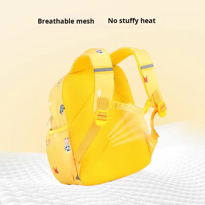 Легкий дышащий рюкзак Disney для детей 3-6 лет, водонепроницаемая школьная сумка из полиэстера с героями мультфильмов для детей и девочек