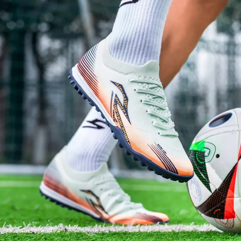 New Cool Soccer Shoes Men Women Luxury Brand Football Shoes For Unisex Designer Indoor Soccer Shoe Youth Training Shoes Men