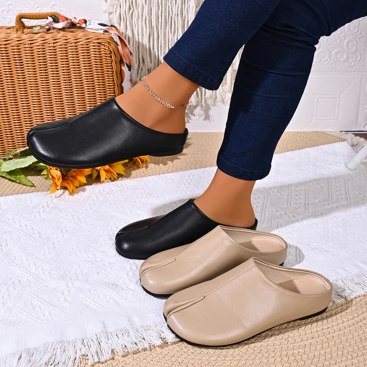Women's Split Toe Mules Soft PU Leather Slip On Flats Casual Half Slippers Minimalist Loafers Outdoor Summer Slides Shoes