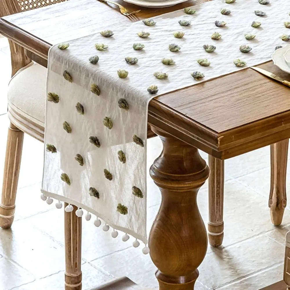 Fashion Nordic Style Lace Table Runner Gauze with 3D Pom-poms Dining Table Cloth Rectangular French-style Table Linen Wedding