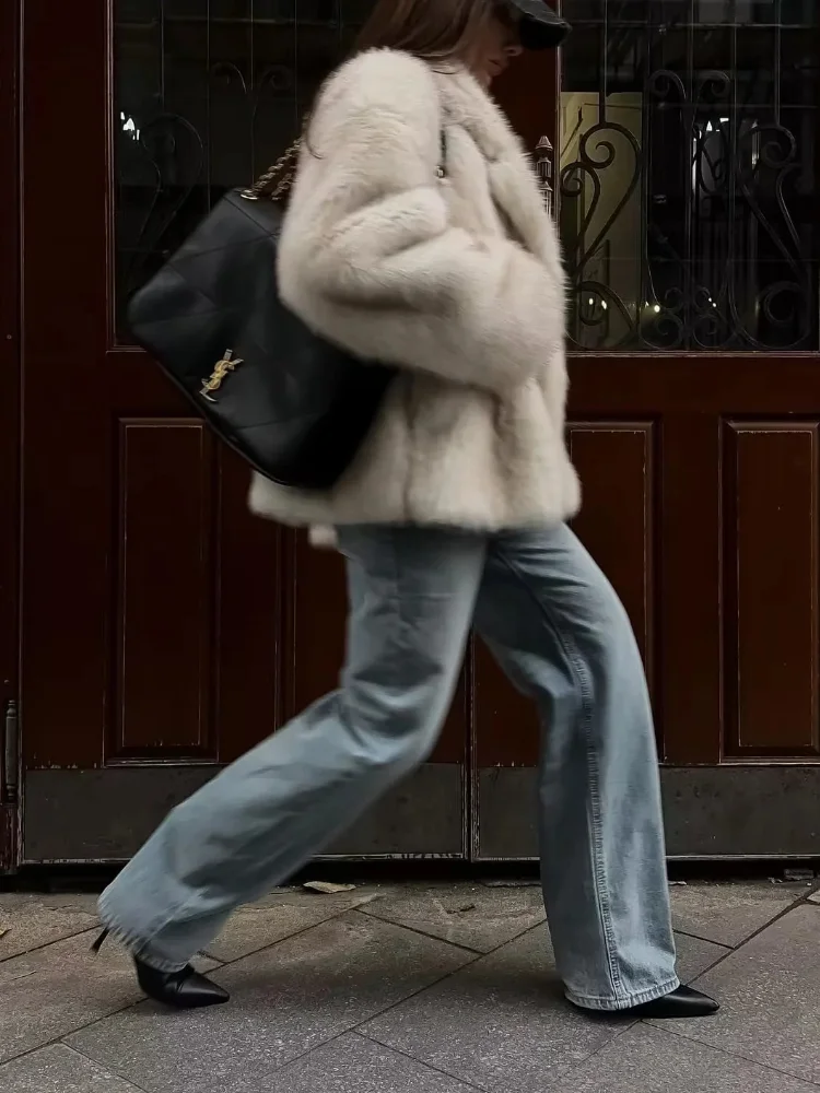 

Fluffy Lapel Collar Oversized Woman Faux Fur Coat Fashion Solid Full Sleeves Loose Short Jacket 2025 New Winter High Streetwear