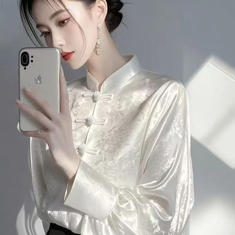 

New Chinese Style Embroidered Long Sleeve Shirt Stand Collar Loose Fit Women's Spring Fashion Top Button Detailing Cool Feeling