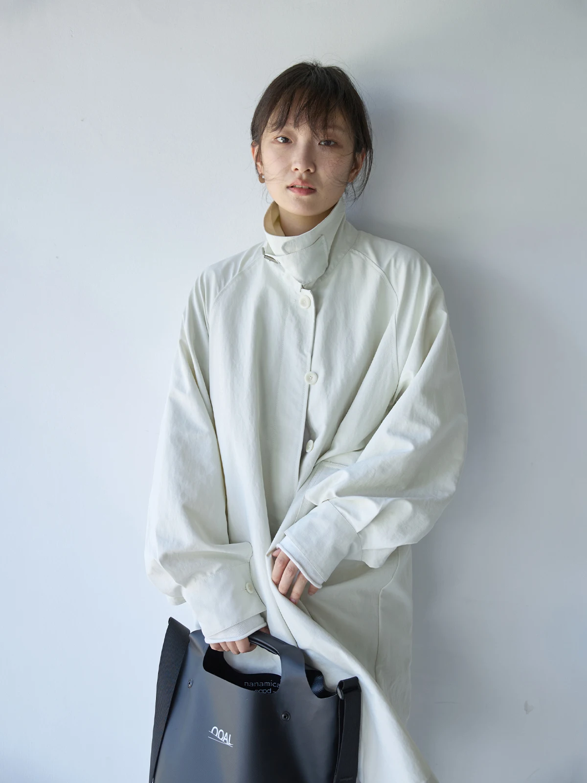 

Still Walking Women's Mid-Length Commuter Coat Loose Fit Windbreaker Long Sleeve Zipper Closure Color Fashion Outerwear