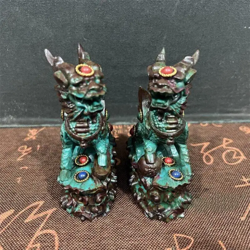 

Retro Nepalese Tibetan resin inlaid gemstone crafts auspicious beast qilin ornaments a pair home Desktop Decor