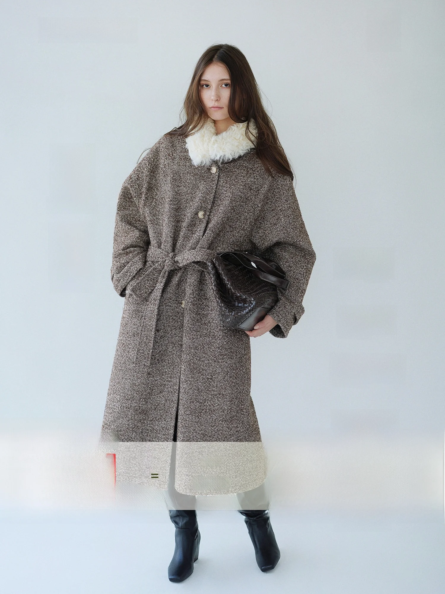 

Двустороннее шерстяное пальто с отстегивающимся воротником из натурального меха, утепленное, длинное, женское, в стиле Azhu Main Character Class Jaet