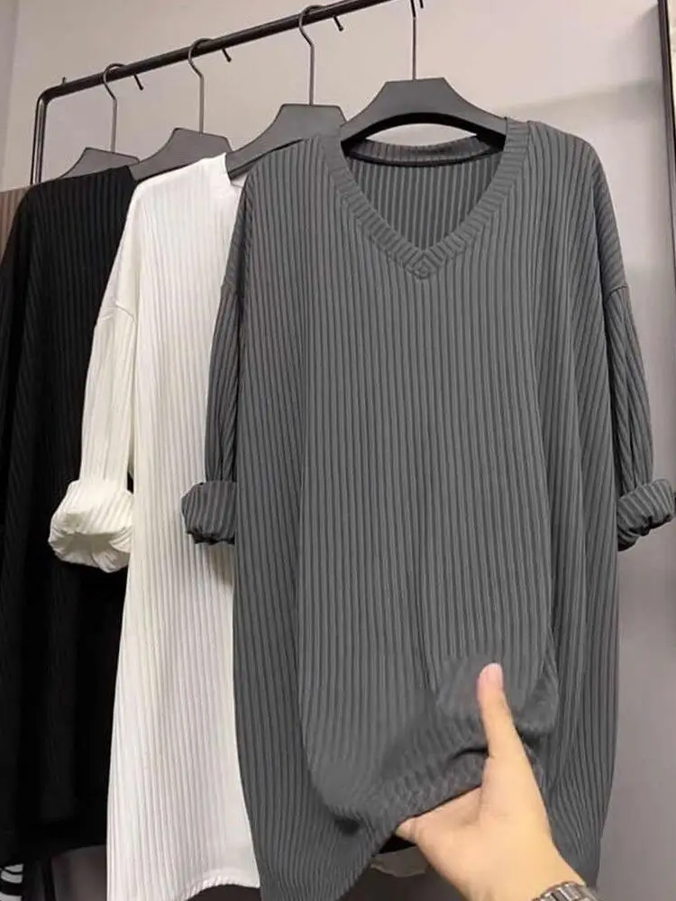 

plus Size Women's V-Neck Long Sleeve Sweatshirt Fashionable European Style Mid-Length Loose Fit Autumn Top for plus Size Ladies