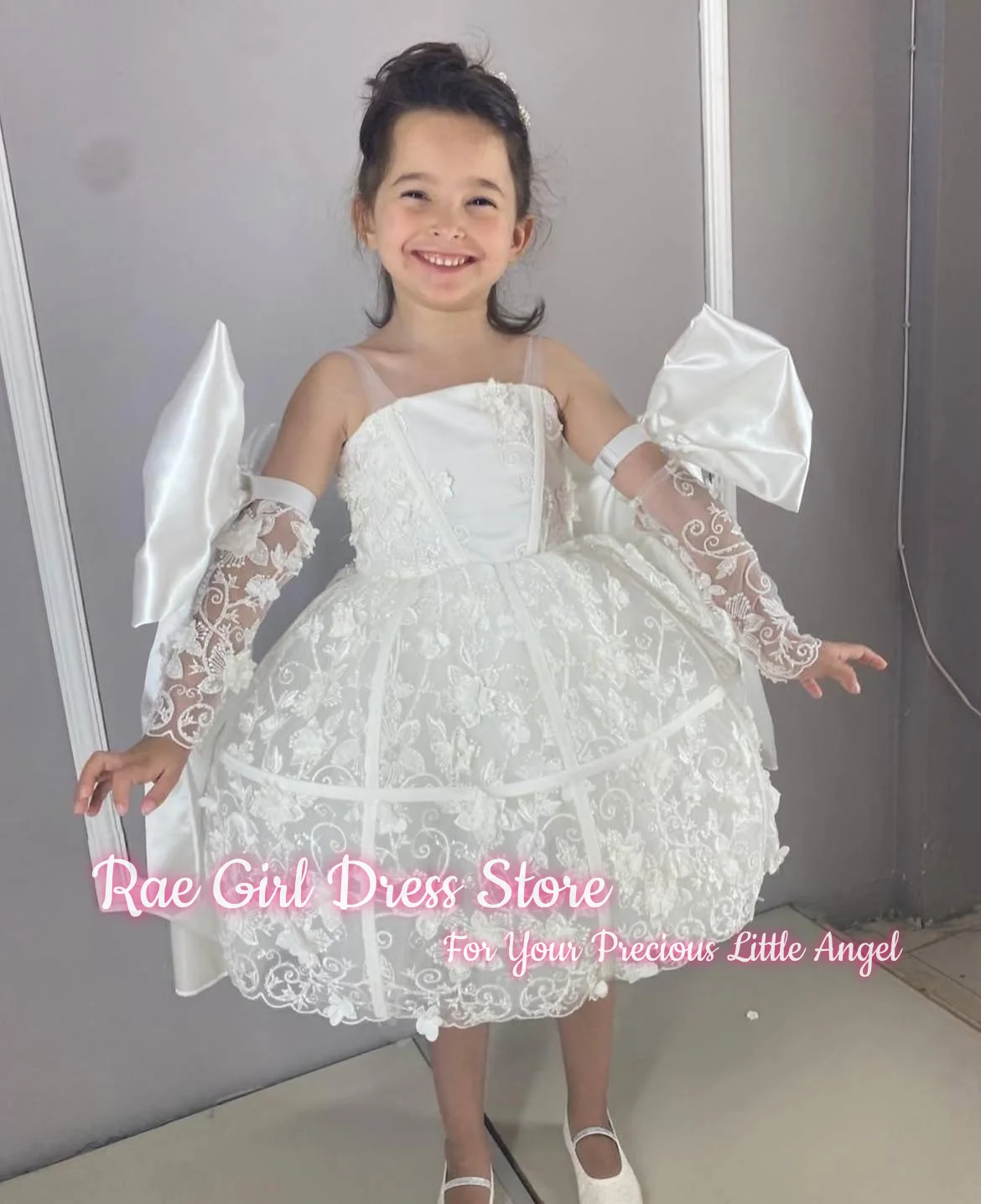 Big Bow Flower Girl Dress For Wedding Birthday First Communion A Line Short Puffy Lace Satin Kids Formal Gowns Customized