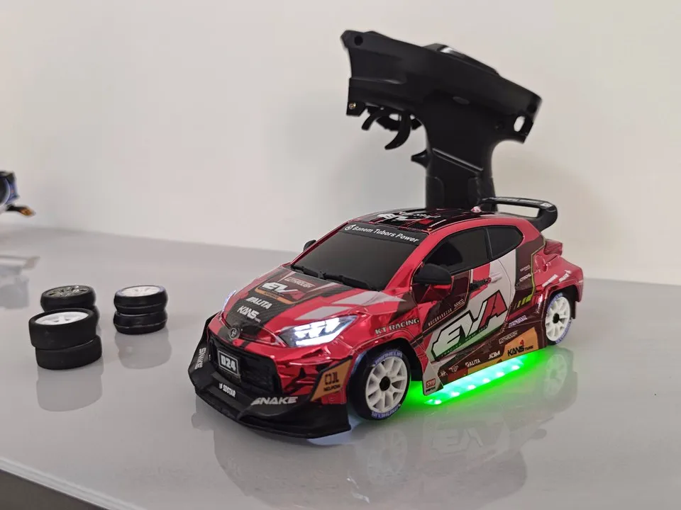 Gyro version SDSTAR RC Drift Car 1:24 Scale 4WD D24 Full Proportional Control Two Sets of Wheels Professional Remote Control Toy
