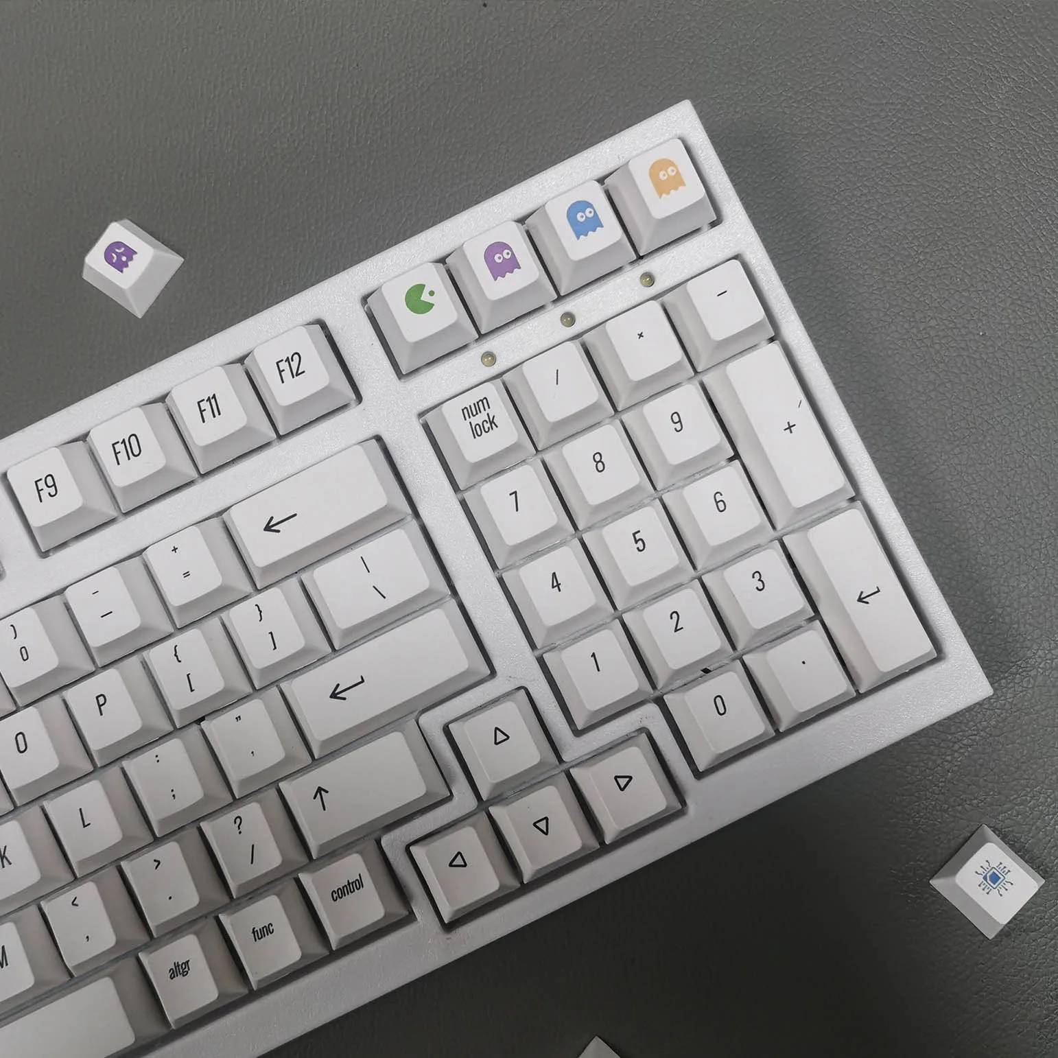 131 Keys Minimalist White Keycap For Apple MAC Mechanical Gaming Keyboard Cherry Profile PBT Keycaps Cartoon Key Caps custom DIY