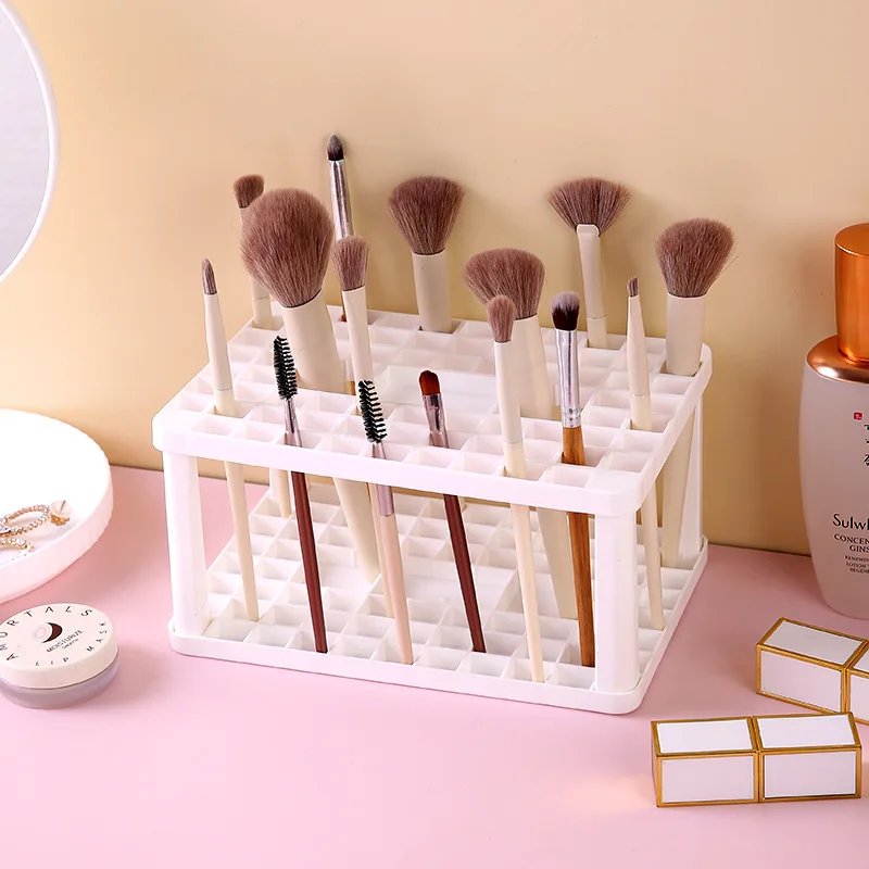 Creative makeup brush storage rack for dressing table, porous plug-in large capacity storage rack